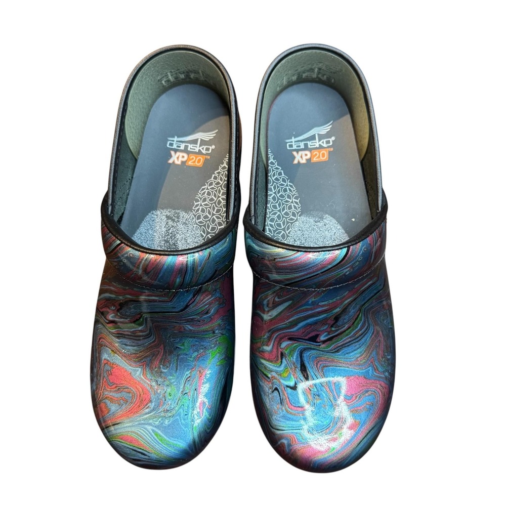 Dansko XP 2.0 Shoes Womens 6.5 Multicolor Patent Clogs Comfort Slip On Tie Dye